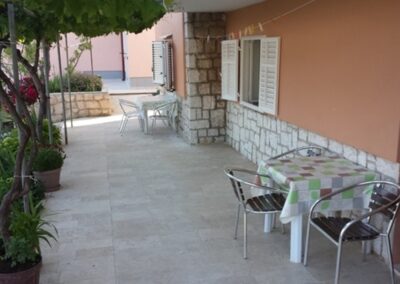 Apartman Surdić 1/4 - terasa